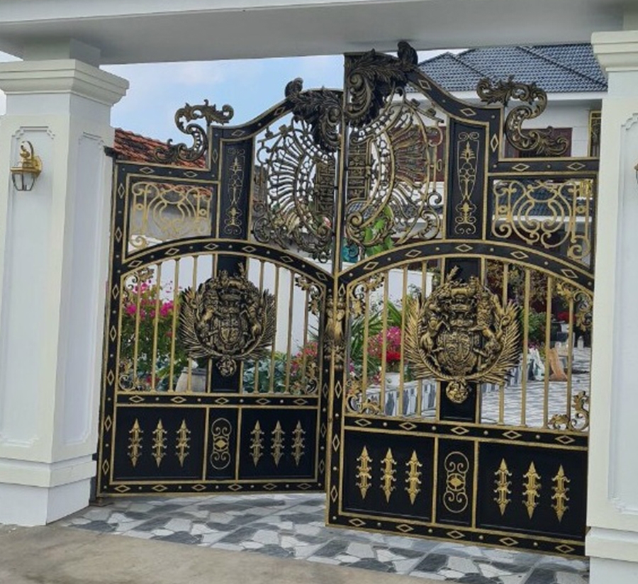 Báo giá thi công cửa, cổng sắt mỹ thuật sơn tĩnh điện Gia Lai